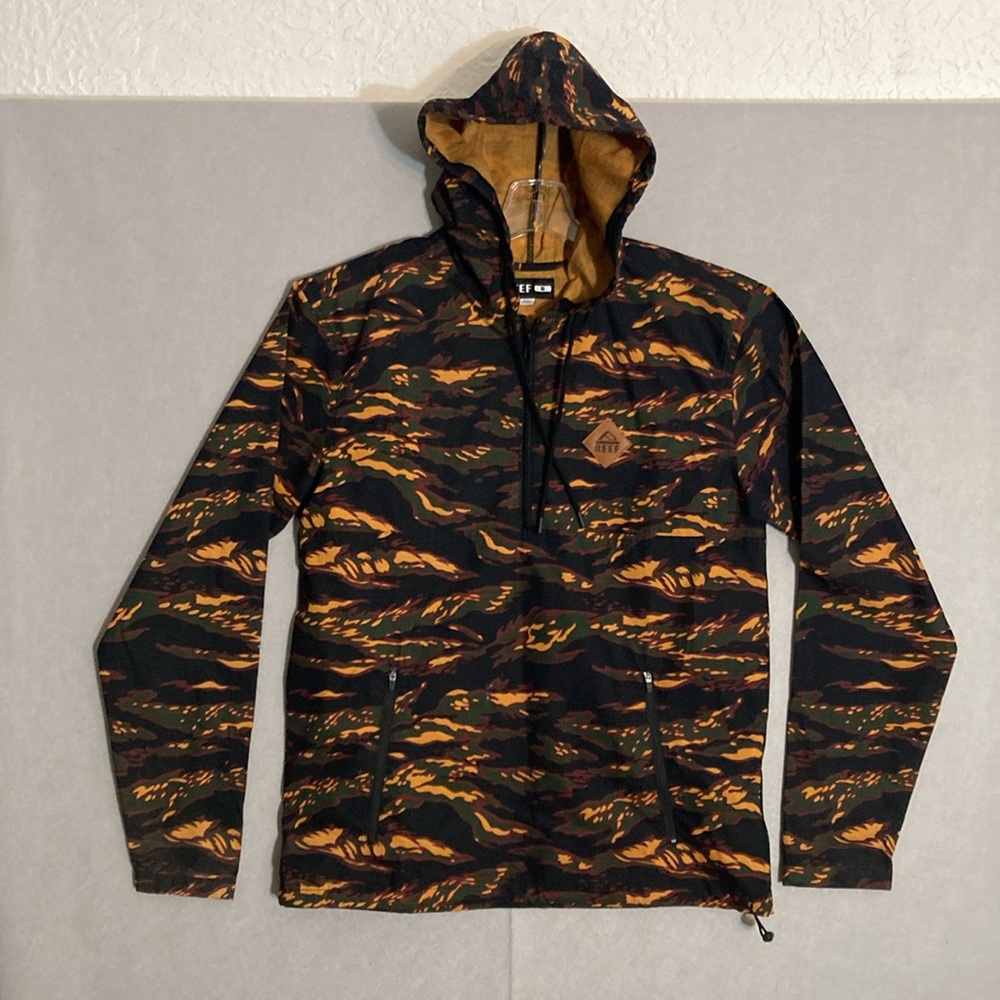 REEF Hensler Anorak Men's Small 1/2-Zip Pullover Lite Hooded Brown Camo Jacket